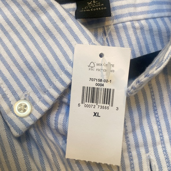 Banana Republic button down shirt, light blue - Picture 5 of 5